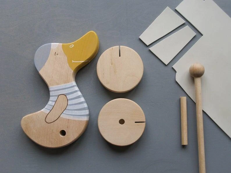 Friendly Lauflernente Hellblau Holzspielzeug 9 Friendly Lauflernente Hellblau Holzspielzeug