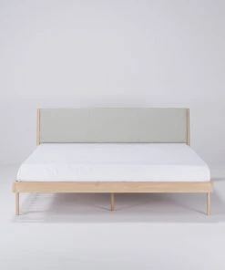 Gazzda Möbel FAWN Bett Schmaler Rahmen - Eiche Mit Kopfteil Mit Naturfaserbezug