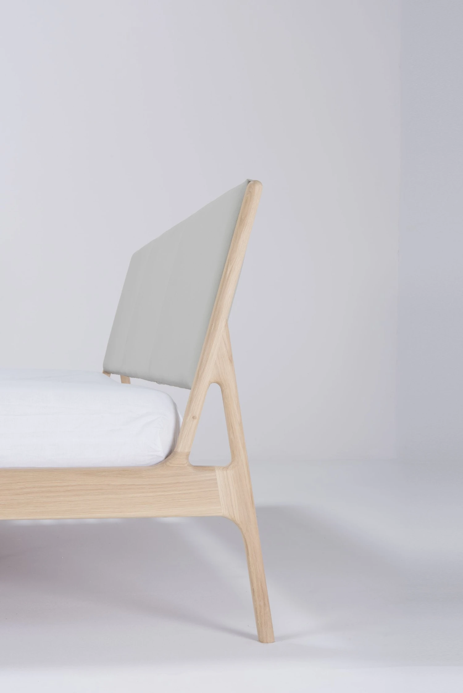 Gazzda Möbel FAWN Bett Schmaler Rahmen - Eiche Mit Kopfteil Mit Naturfaserbezug 20 Gazzda Möbel FAWN Bett Schmaler Rahmen - Eiche Mit Kopfteil Mit Naturfaserbezug