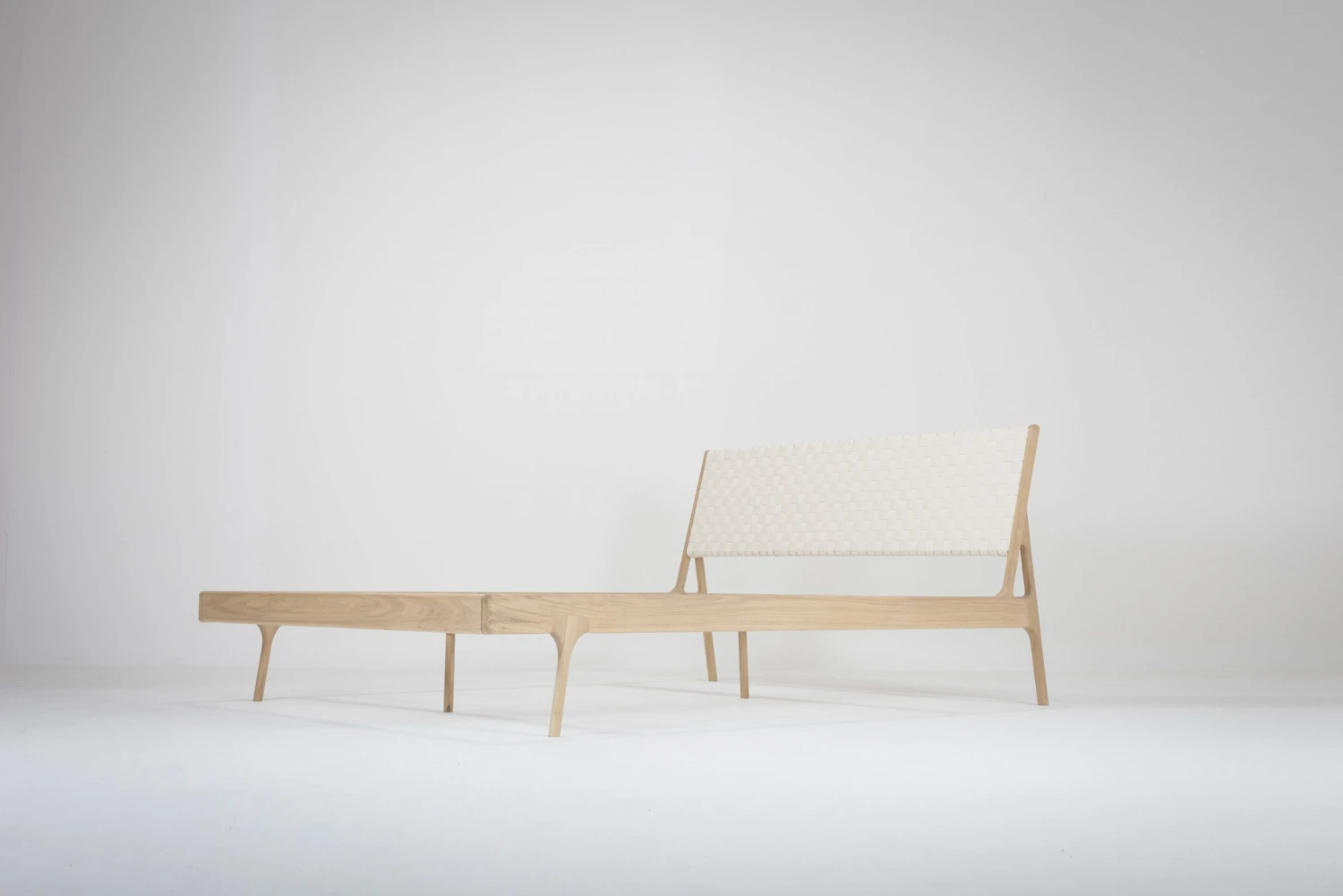 Gazzda FAWN Bett Schmaler Rahmen - Eiche Mit Leder-kopfteil Gazzda FAWN Bett Schmaler Rahmen - Eiche Mit Leder-kopfteil