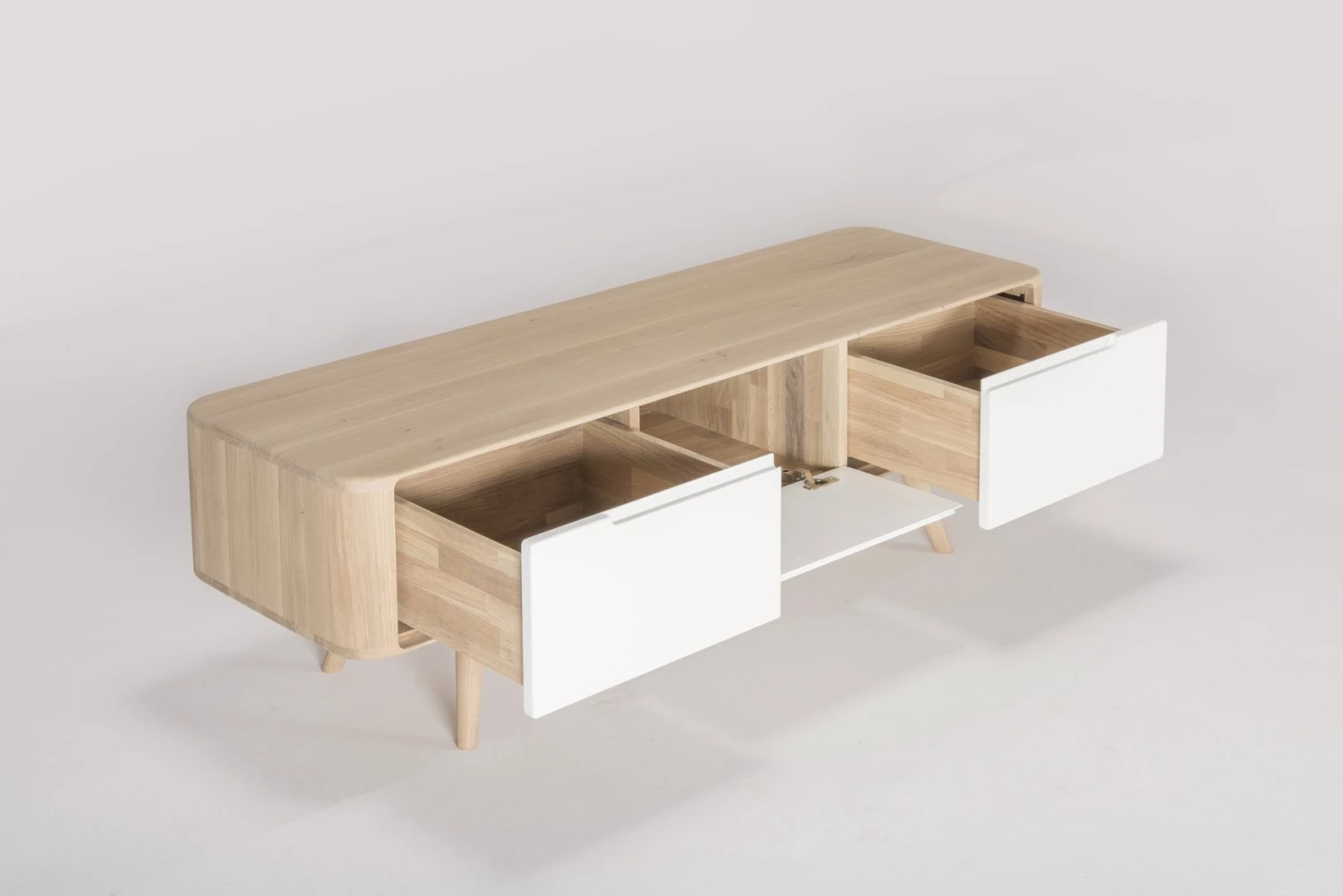 Gazzda ENA Lowboard 135cm Möbel Gazzda ENA Lowboard 135cm Möbel