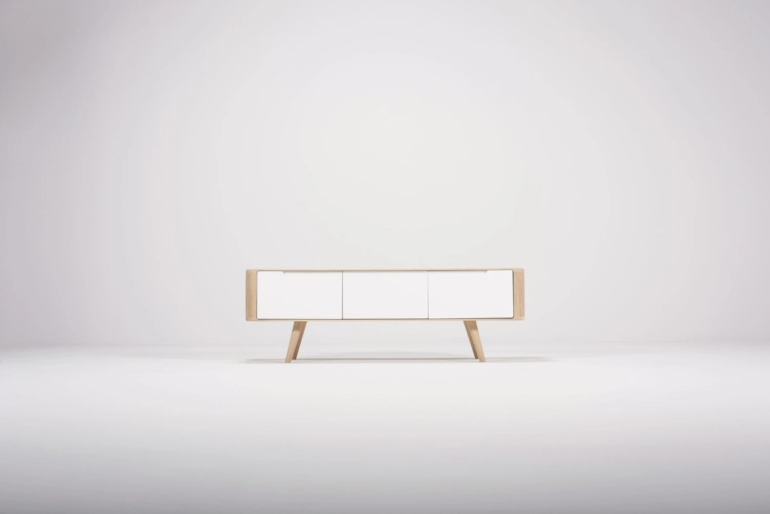 Gazzda ENA Lowboard 135cm Möbel Gazzda ENA Lowboard 135cm Möbel