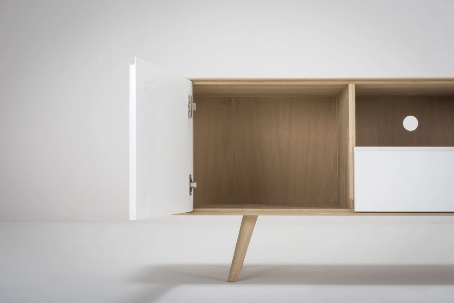 Gazzda ENA TV Sideboard 160cm Breit Gazzda ENA TV Sideboard 160cm Breit