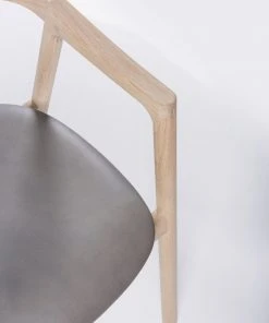 Stuhl MUNA - Eiche Mit Leder Von Gazzda Möbel