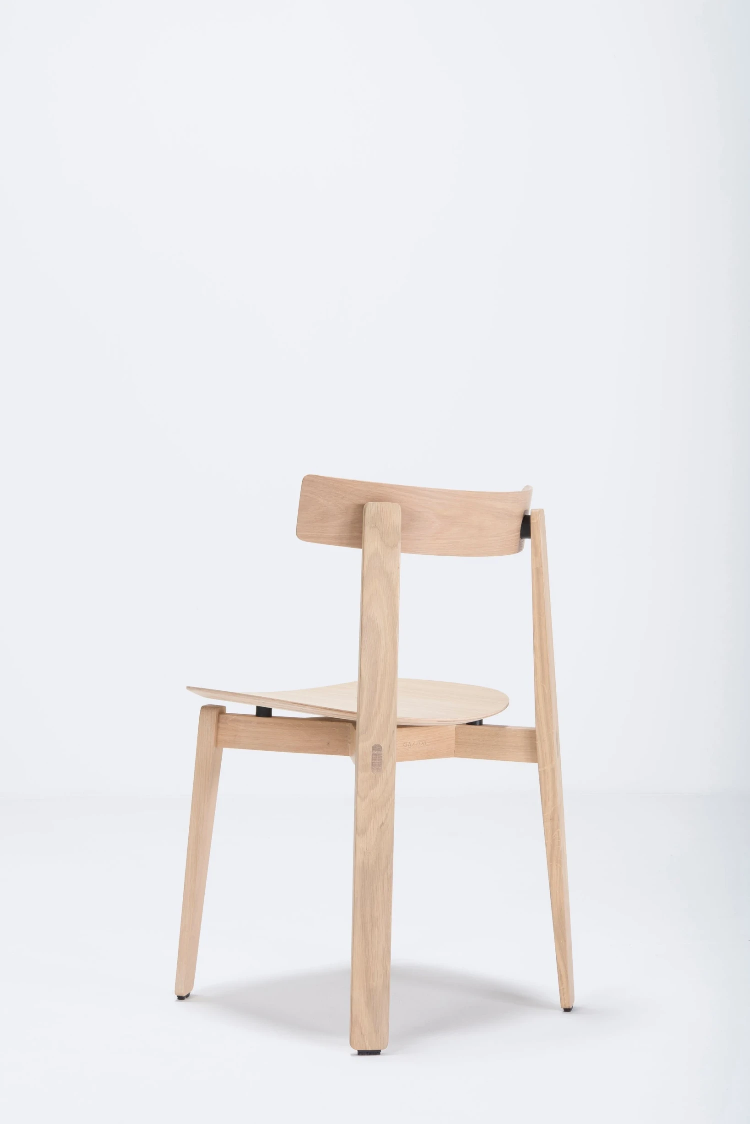 Gazzda NORA Stuhl Aus Massiver Eiche Mit Sitz Aus Furnier - 2 Stühle / 420 € Pro Stuhl Möbel 10 Gazzda NORA Stuhl Aus Massiver Eiche Mit Sitz Aus Furnier - 2 Stühle / 420 € Pro Stuhl Möbel