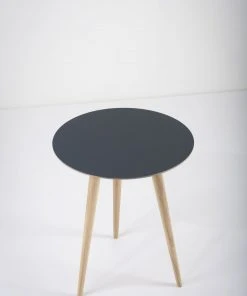 Arp Beistelltisch Von Gazzda - Runder Tisch Mit 45cm Durchmesser