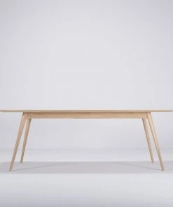 Gazzda STAFA Eckiger Massivholztisch Aus Eiche