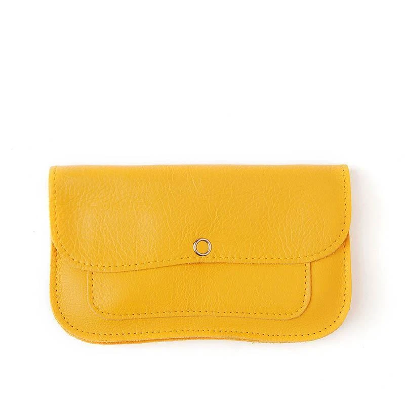 Keecie Geldbörsen Cat Chase Wallet - Gelbe Ledergeldbörse Mit Siebdruck Katzen 3 Keecie Geldbörsen Cat Chase Wallet - Gelbe Ledergeldbörse Mit Siebdruck Katzen