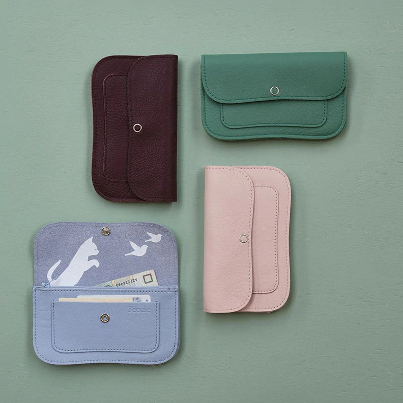 Keecie Cat Chase Wallet - Puderrosa Ledergeldbörse Mit Siebdruck Katzen Geldbörsen Keecie Cat Chase Wallet - Puderrosa Ledergeldbörse Mit Siebdruck Katzen Geldbörsen