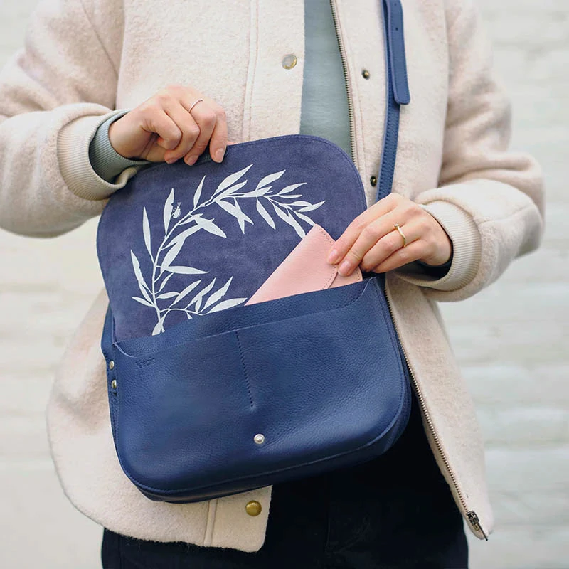 Keecie Lederhandtasche Wish Tree - Nachtblau Taschen Keecie Lederhandtasche Wish Tree - Nachtblau Taschen