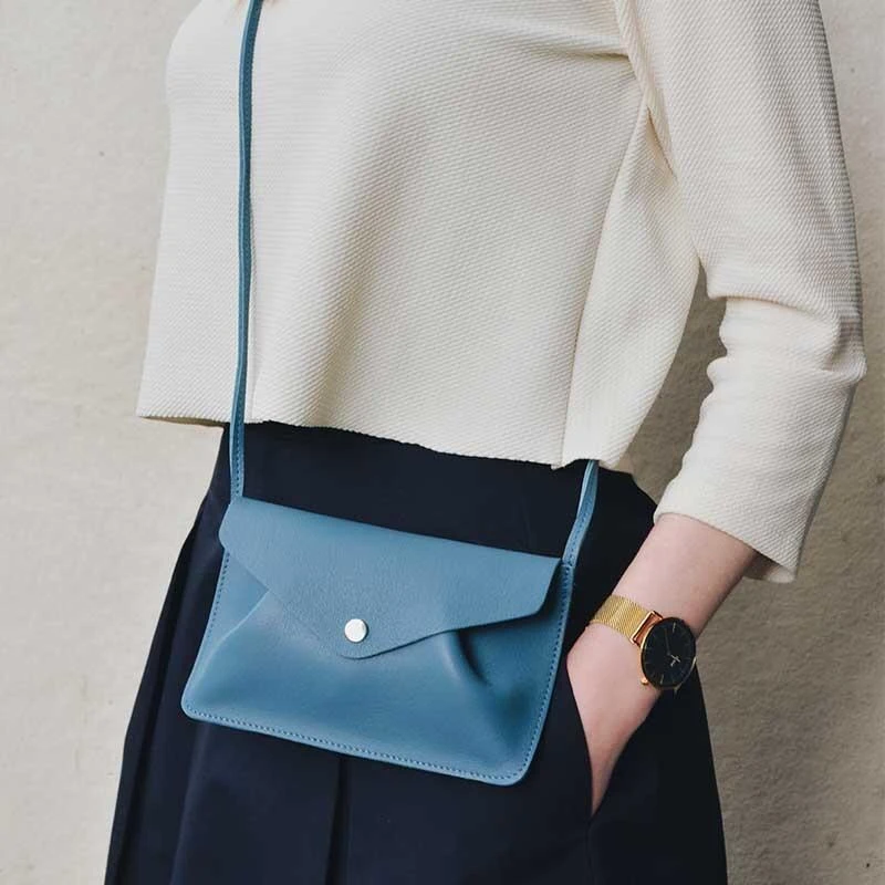 Keecie Backing Vocals Kleine Ledertasche Faded Blue Taschen Keecie Backing Vocals Kleine Ledertasche Faded Blue Taschen