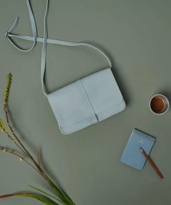 Keecie Dunkelblaue Ledertasche Off Duty 7 Keecie Dunkelblaue Ledertasche Off Duty