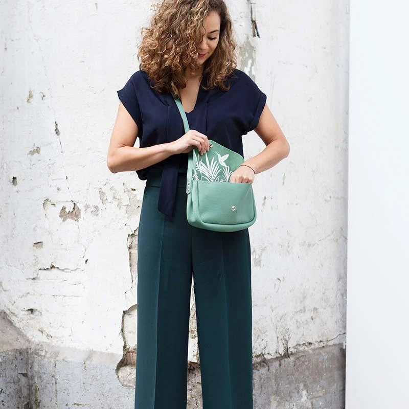 Keecie Taschen Kleine Ledertasche Lavender Mit Siebdruck Auf Der Innenseite - Humming Along Bag 5 Keecie Taschen Kleine Ledertasche Lavender Mit Siebdruck Auf Der Innenseite - Humming Along Bag