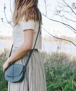 Keecie Move Mountains Bag Kleine Ledertasche Mittelblau