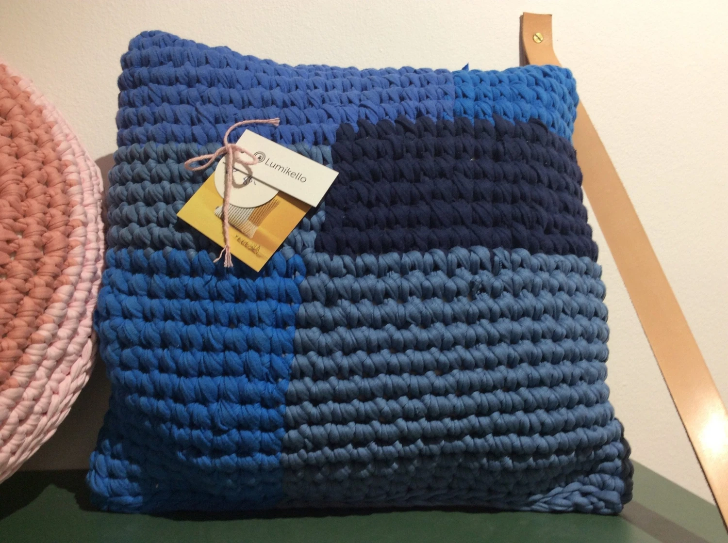 Kissen NELIO Blau Von Lumikello Wohnaccessoires 3 Kissen NELIO Blau Von Lumikello Wohnaccessoires