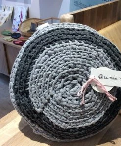 Rundes Minikissen PIEN Von Lumikello Grau Wohnaccessoires