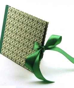 Nauli Geschenkverpackungen CD Hülle / DVD Verpackung - Sternblumen Grün Mit Satinband