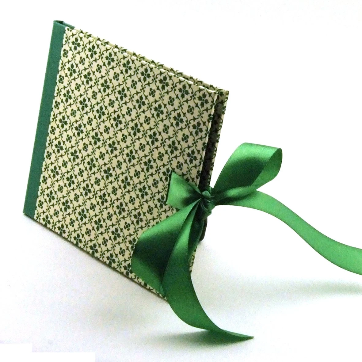 Nauli Geschenkverpackungen CD Hülle / DVD Verpackung - Sternblumen Grün Mit Satinband 3 Nauli Geschenkverpackungen CD Hülle / DVD Verpackung - Sternblumen Grün Mit Satinband