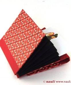 Nauli Fächermappe In A6 (Postkartengröße) Schürzenmuster Rot Schwarz Mappen & Schachteln