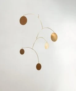 Stéphanie Barbie Kinetisches Mobile Messing Mit Braun Wohnaccessoires