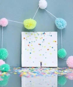 Under The Umbrella - StoryTiles - Medium Wanddekoration