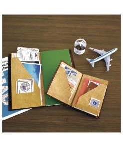 Traveler's Company Traveler's Company 010 Traveler´s Notebook Refill Kraft Paper Folder Passport Size